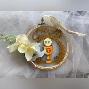 🌸 ONE OF A KIND: "Mi Primera Comunión" Floral Embroidery Hoop Decor